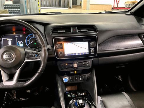Used 2018 Nissan Leaf SL w/ SL Technology Package image 6