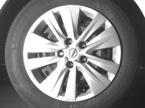 Used 2025 Nissan Sentra S image 14