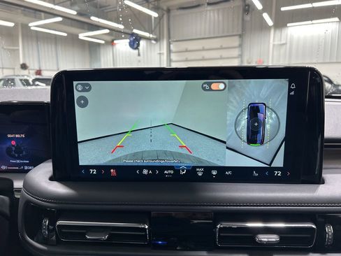 Certified 2025 Lincoln Aviator Reserve w/ Equipment Group 201A image 19