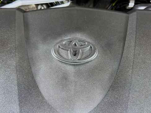 Used 2023 Toyota Camry SE FWD image 40