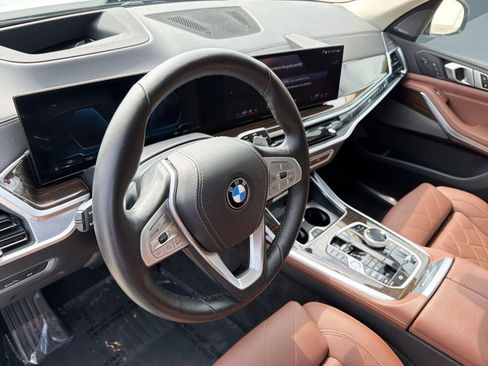 Certified 2024 BMW X7 xDrive40i w/ Executive Package image 4