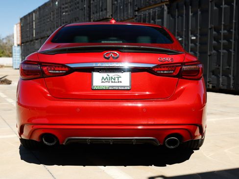 Used 2018 INFINITI Q50 Red Sport 400 w/ Sensory Package (Sport) image 12