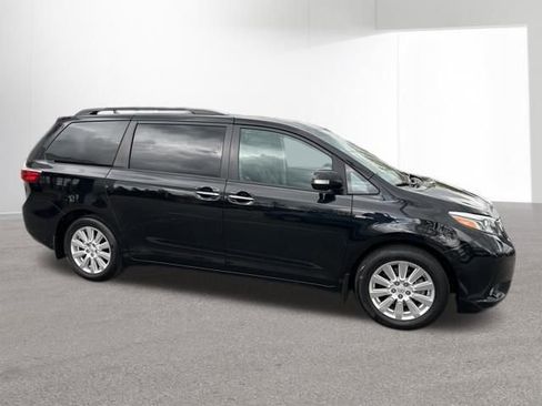 Used 2017 Toyota Sienna Limited Premium AWD/4WD image 15