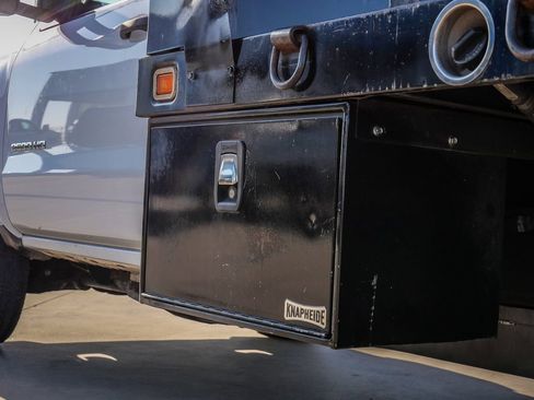 Used 2018 Chevrolet Silverado 3500 W/T image 19