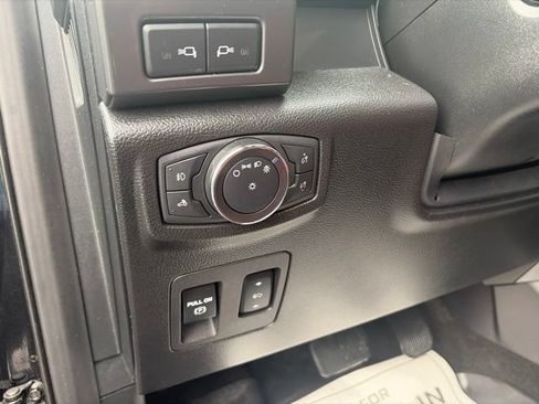 Used 2019 Ford F150 Lariat w/ Equipment Group 502A Luxury AWD/4WD image 12