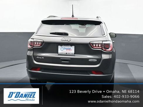Used 2019 Jeep Compass Latitude w/ Popular Equipment Group image 5