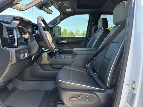 New 2026 GMC Sierra 2500 AT4X AWD/4WD image 16