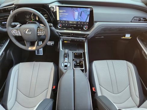 New 2026 Lexus TX 500h AWD image 20