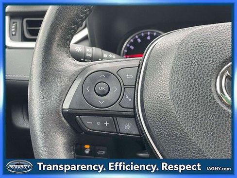 Certified 2021 Toyota RAV4 XLE Premium image 21