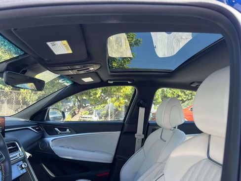 Certified 2025 Genesis G70 3.3T Advanced image 18