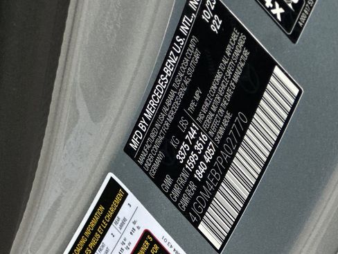 Certified 2023 Mercedes-Benz EQS 580 4MATIC SUV image 38