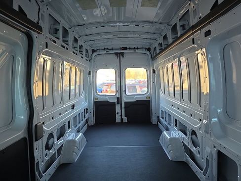 New 2026 Ford Transit 350 148 High Roof Extended image 23