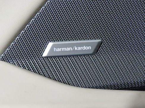 Used 2025 BMW M235i xDrive w/ Premium Package AWD/4WD image 12