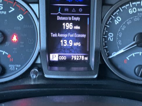 Used 2021 Toyota Tacoma TRD Sport AWD/4WD image 24