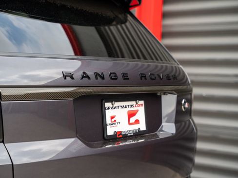 Used 2022 Land Rover Range Rover Sport SVR image 13