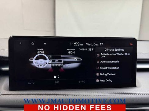 Used 2022 Genesis G70 2.0T image 37