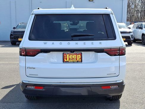 Certified 2022 Jeep Wagoneer Series I image 5