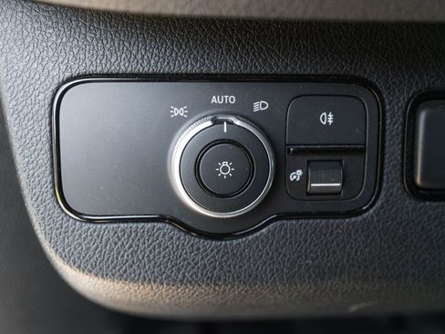 Used 2024 Mercedes-Benz Sprinter 2500 image 21
