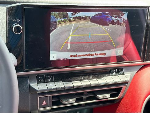 Used 2025 Toyota Camry XSE FWD image 13