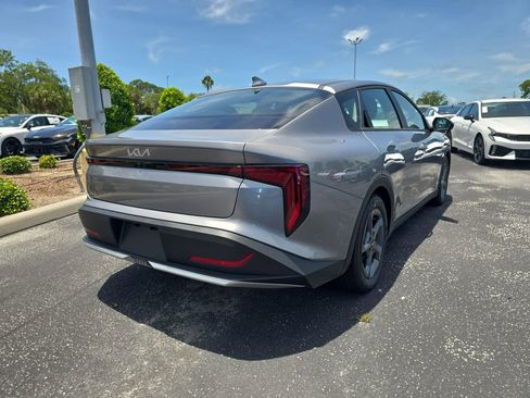New 2026 Kia K4 FWD image 7