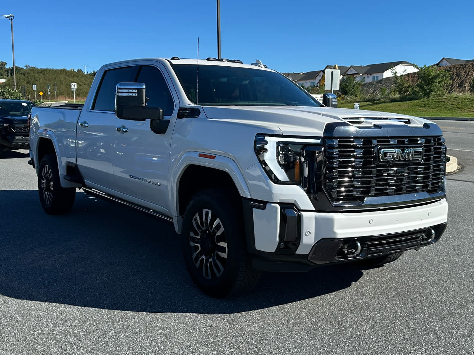 Used 2024 GMC Sierra 2500 Denali Ultimate w/ Snow Plow Prep/Camper Package AWD/4WD image 2