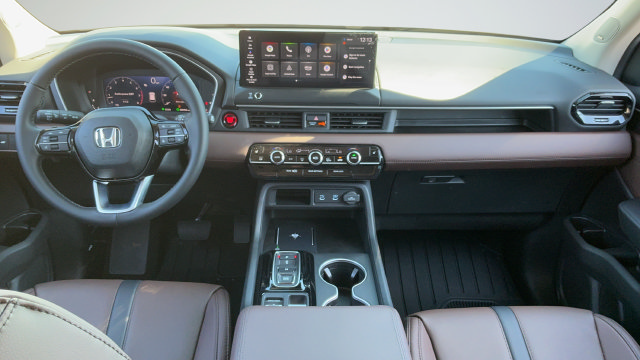Used 2026 Honda Pilot Touring image 9