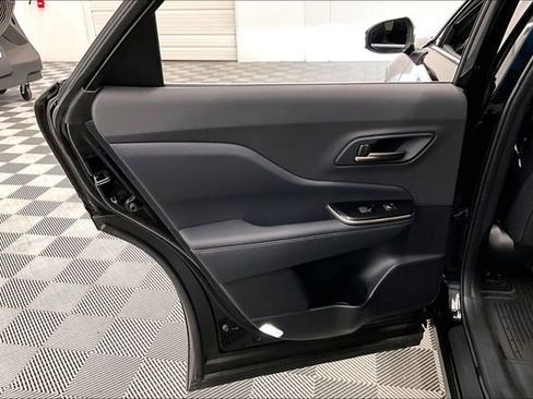 Used 2025 Toyota Crown Signia image 22