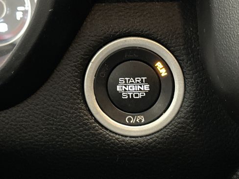 Used 2020 RAM 1500 Big Horn AWD/4WD image 27