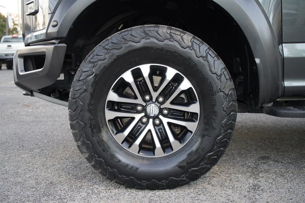 Used 2019 Ford F150 Raptor w/ Equipment Group 802A Luxury AWD/4WD image 32