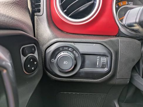 Used 2023 Jeep Wrangler Unlimited Rubicon w/ Cold Weather Group AWD/4WD image 26