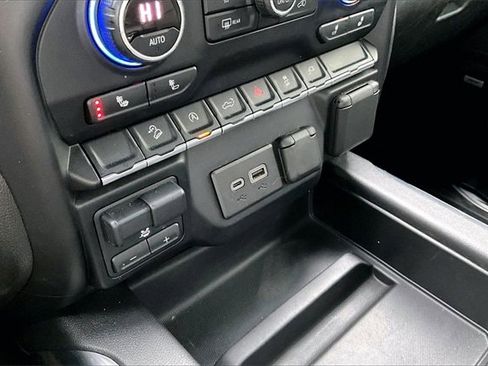 Used 2020 Chevrolet Silverado 1500 RST image 23