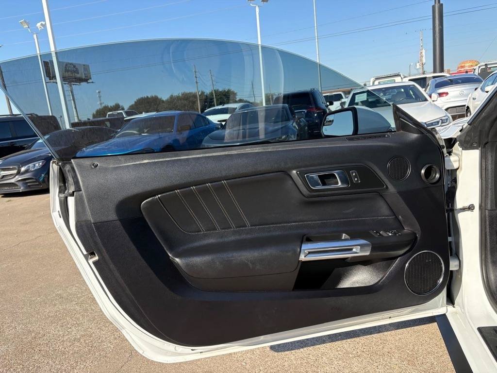 Used 2018 Ford Mustang GT Premium RWD image 8
