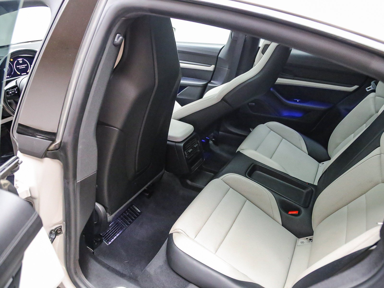 Certified 2022 Porsche Taycan 4S AWD/4WD image 23