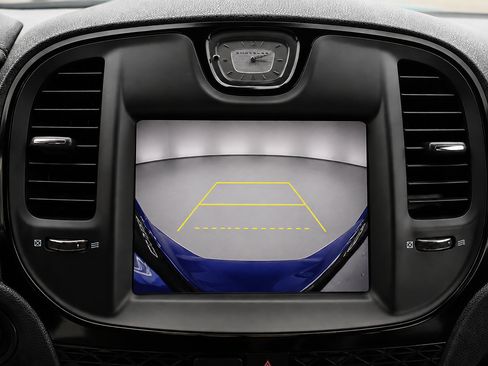 Used 2019 Chrysler 300 S RWD image 34