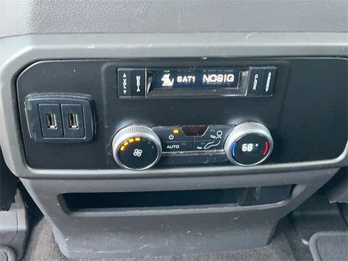 Used 2020 Ford Expedition XLT w/ Equipment Group 201A image 14