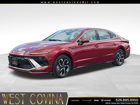Used 2025 Hyundai Sonata SEL FWD image 3
