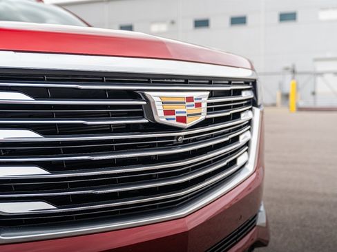 Used 2023 Cadillac Escalade Premium Luxury Platinum image 12