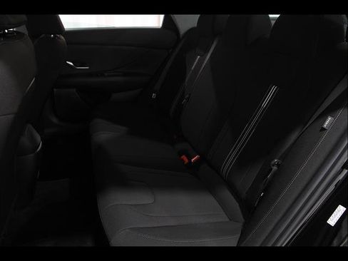 Certified 2024 Hyundai Elantra SEL FWD image 19