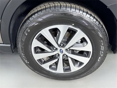 Used 2024 Subaru Outback Premium image 30
