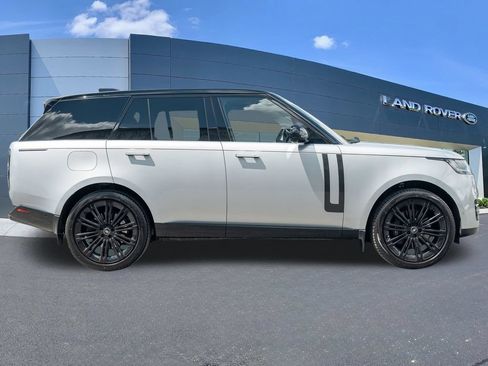 Certified 2024 Land Rover Range Rover SE AWD/4WD image 8