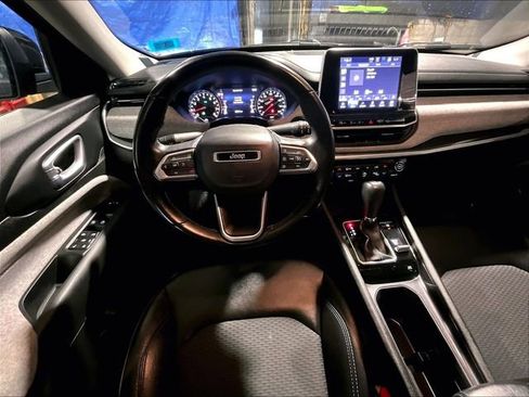 Used 2022 Jeep Compass Latitude w/ Convenience Group image 5