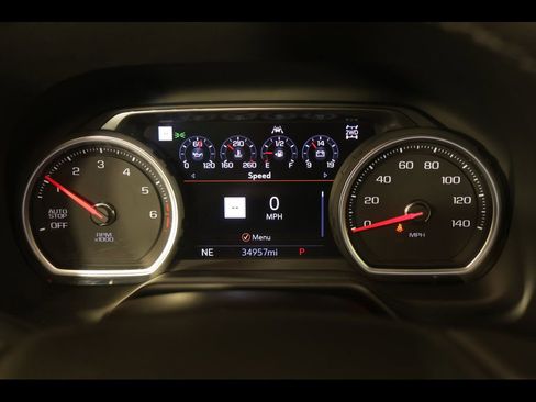 Used 2021 Chevrolet Tahoe Premier w/ Premium Package image 32