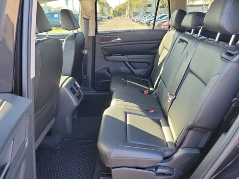 Used 2019 Volkswagen Atlas SEL image 16
