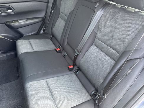 Used 2025 Nissan Rogue SV FWD image 30