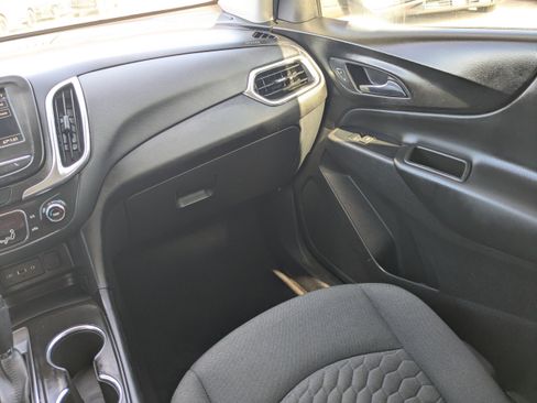 Used 2019 Chevrolet Equinox LT image 20