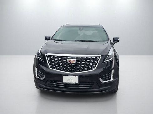 New 2026 Cadillac XT5 Luxury image 2
