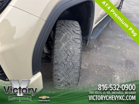 Used 2023 GMC Sierra 1500 AT4 w/ AT4 Premium Package image 26