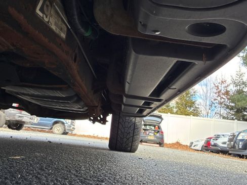 Used 2009 Cadillac Escalade AWD image 30