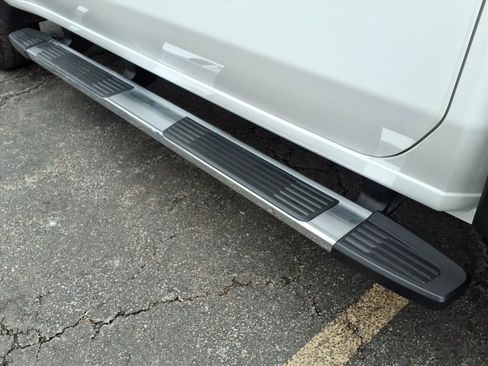 Used 2023 Chevrolet Silverado 2500 High Country image 32