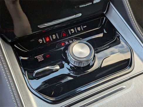 New 2025 Jeep Wagoneer L Series II w/ Premium Group I image 24